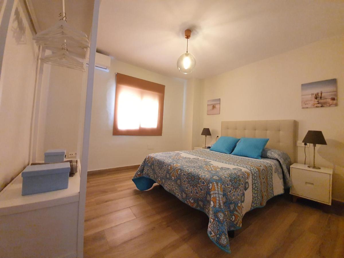 Апартаменты Galvez Flat, At Principal Railway Station In Малага Экстерьер фото